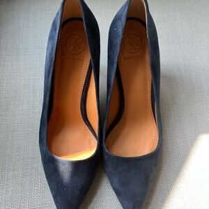 Tory Burch suede pumps